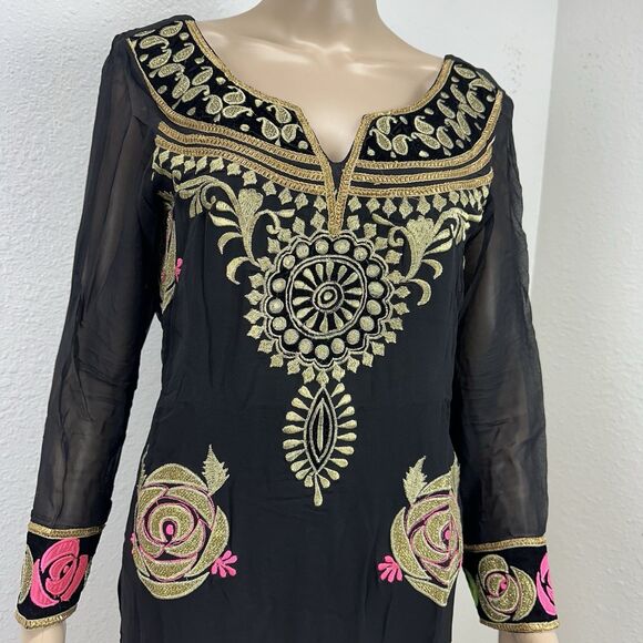 Traditional Wear Kurta And Dupatta With Embroidery Work Floral Pink Gold Black - Picture 8 of 13